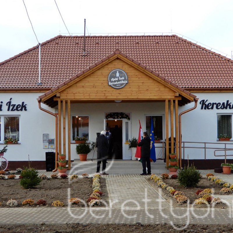 Megnyílt az Apáti Ízek Kereskedőház 63